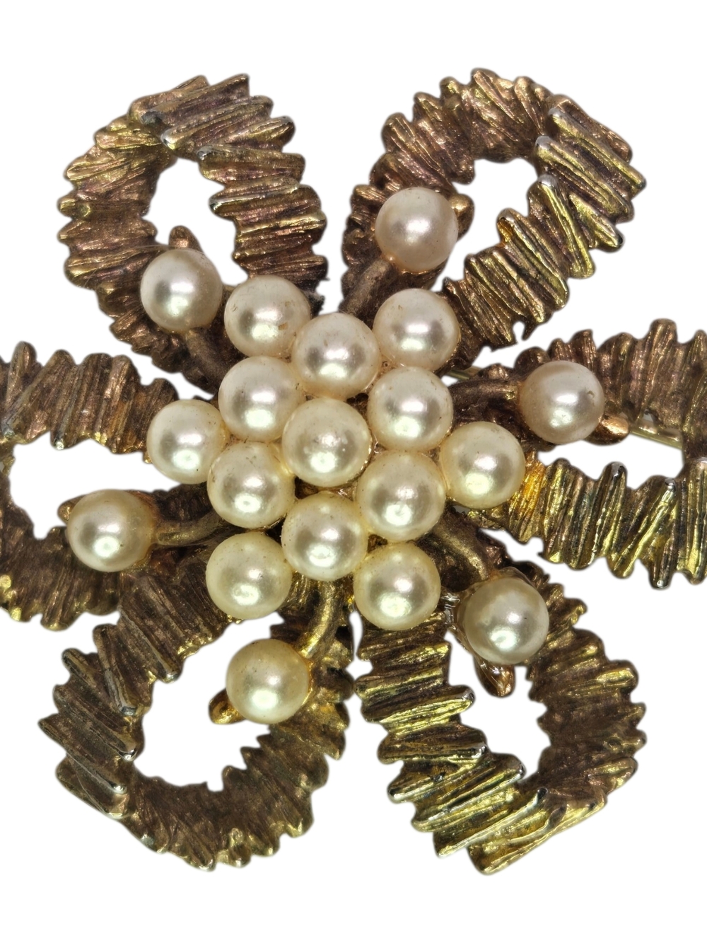 Vintage Gold-Tone Faux Pearl Floral Brooch Lisner  Jewelry Highly Collectible!